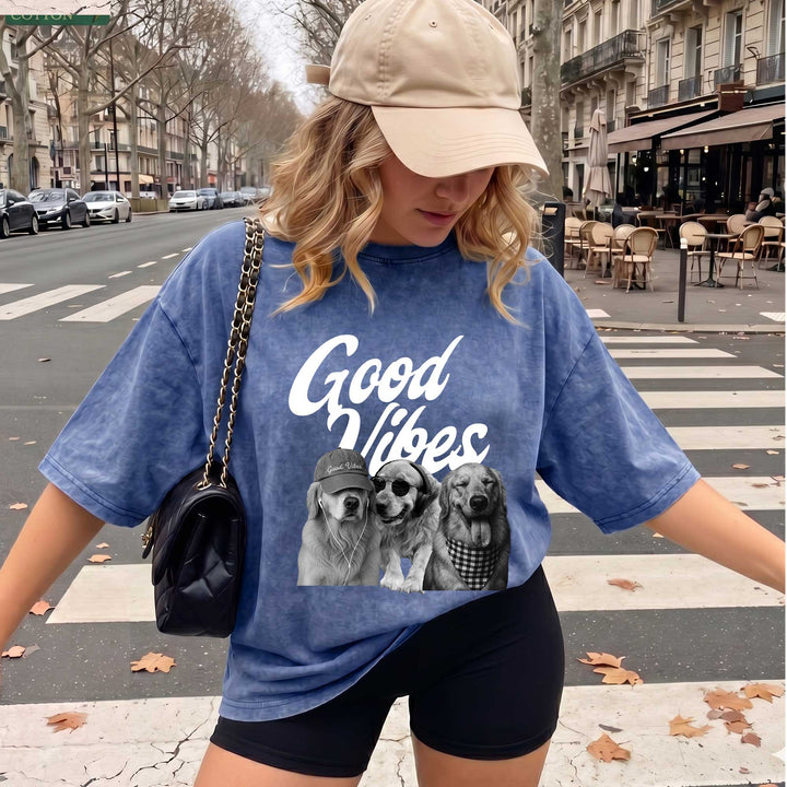 Funny Golden Retriever "Good Vibes"  T-Shirt