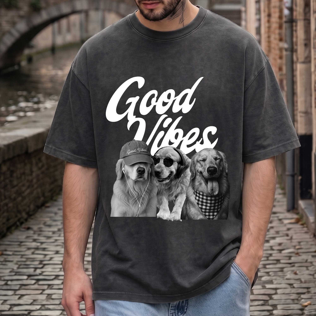 Funny Golden Retriever "Good Vibes"  T-Shirt