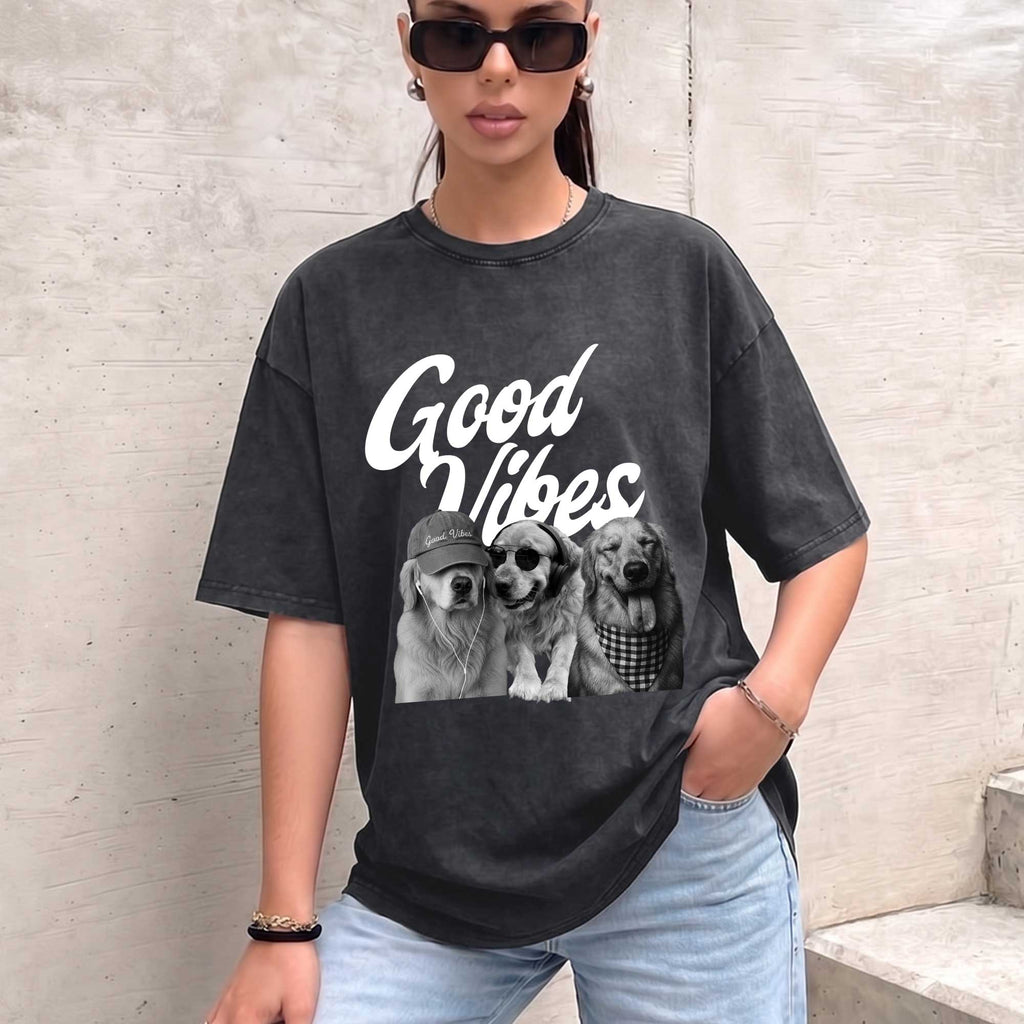 Funny Golden Retriever "Good Vibes"  T-Shirt