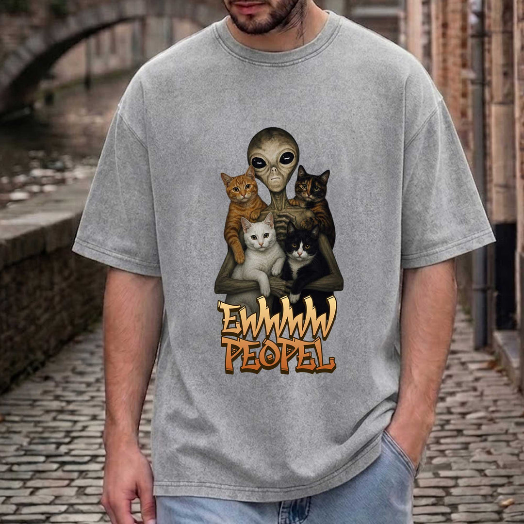 Vintage  Alien "Ewwww People" Cats Graphic T-Shirt