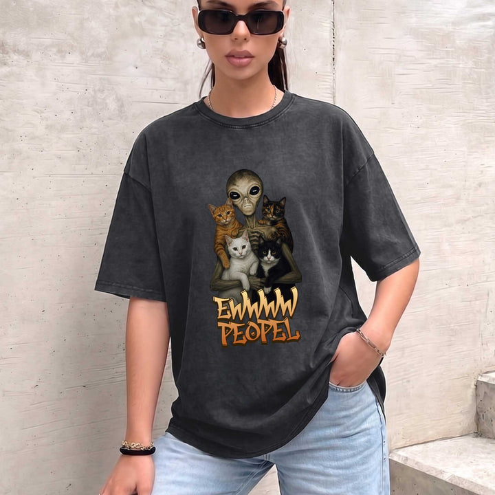 Vintage  Alien "Ewwww People" Cats Graphic T-Shirt