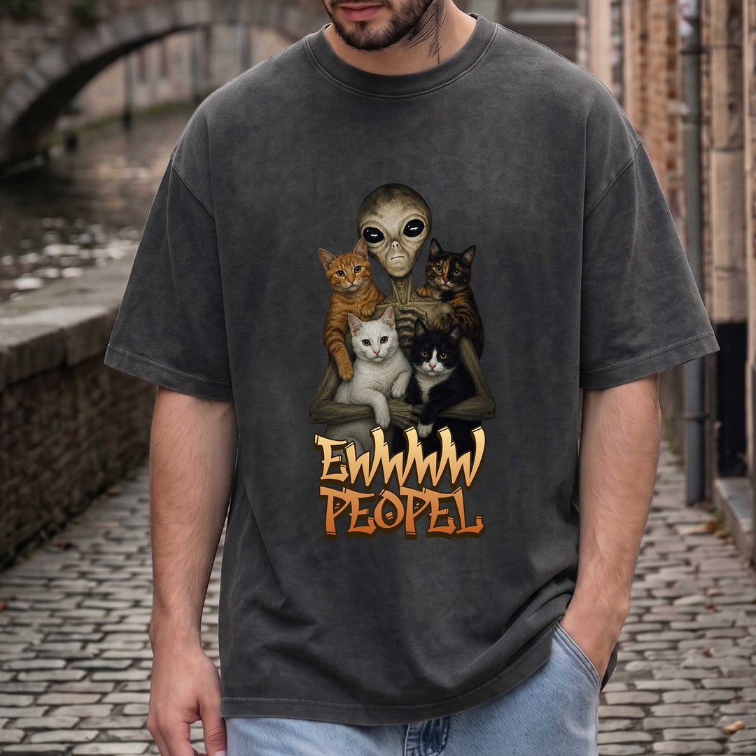 Vintage  Alien "Ewwww People" Cats Graphic T-Shirt
