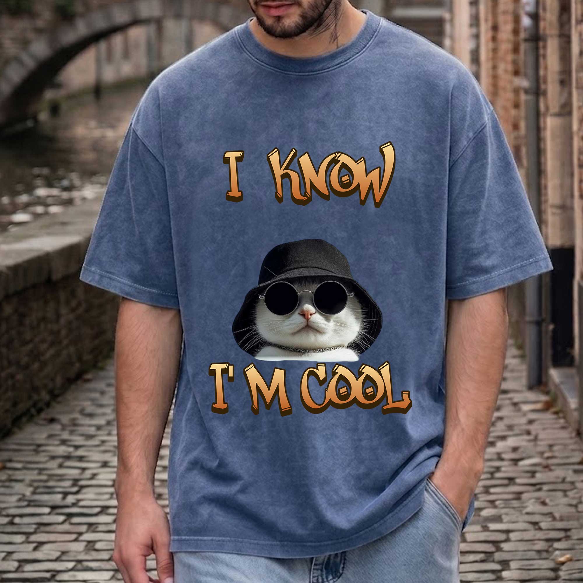 Funny Cat "I Know I'M COOL" Graphic T-Shirt