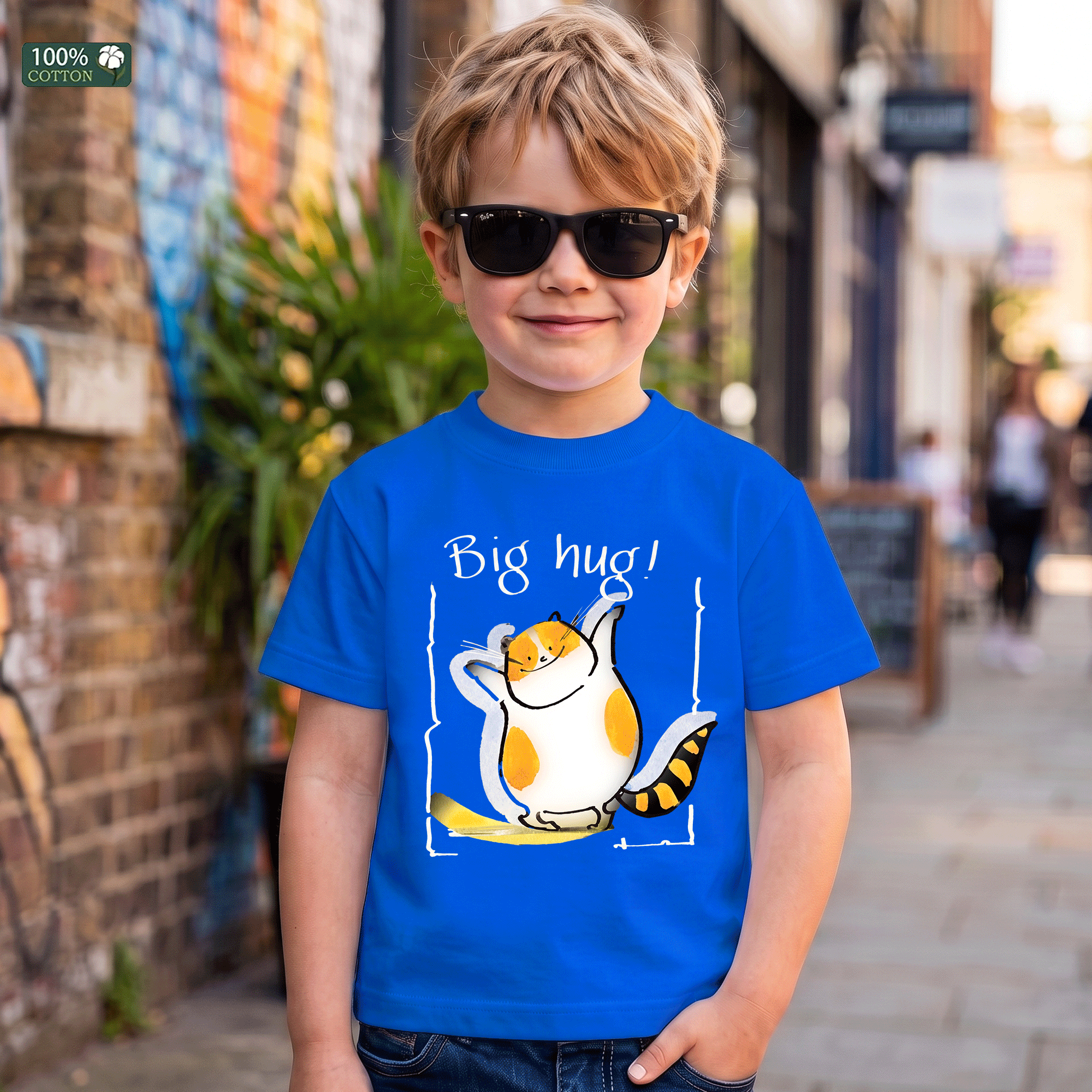 Big Hug Cat Graphic Kids T-Shirt